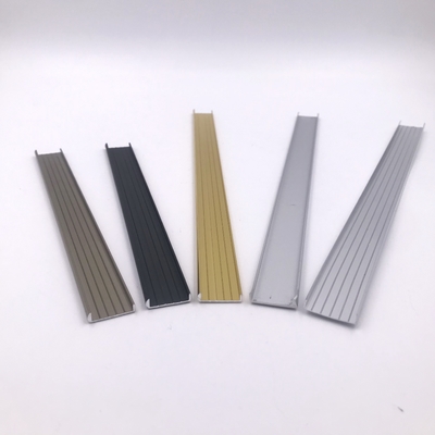 Profile aluminiowe w kształcie litery U do dekoracji podłogi szafy