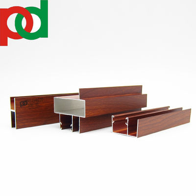 Profile aluminiowe z matowym czarnym wykończeniem z drewna w różnych rozmiarach i wzorach przy użyciu technologii wytłaczania