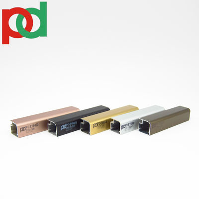 Technologia wytłaczania Profile aluminiowe z serii 6000 do melaminowych mebli Złoty chromowany Brąz anodowany w dużych rozmiarach